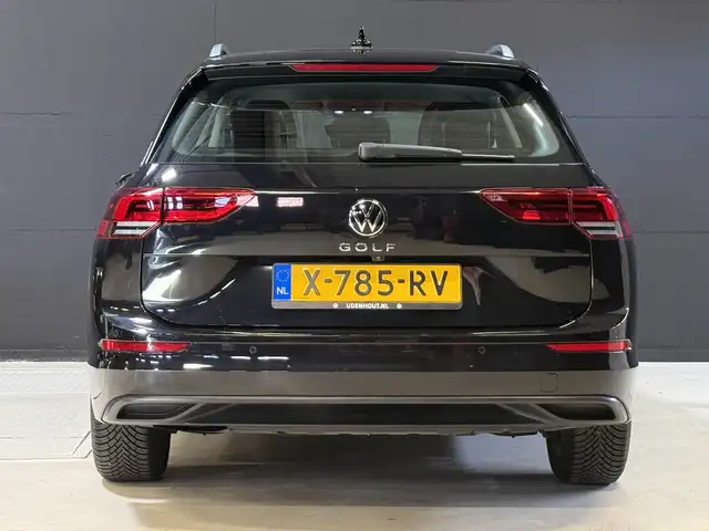 Volkswagen Golf view 12