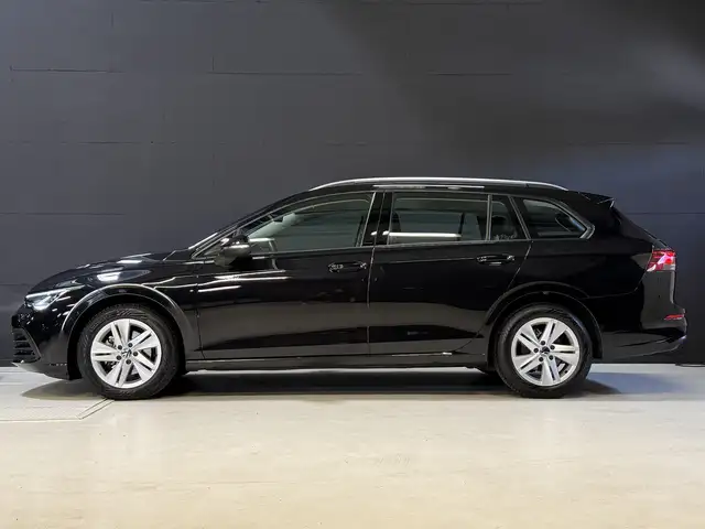 Volkswagen Golf view 3