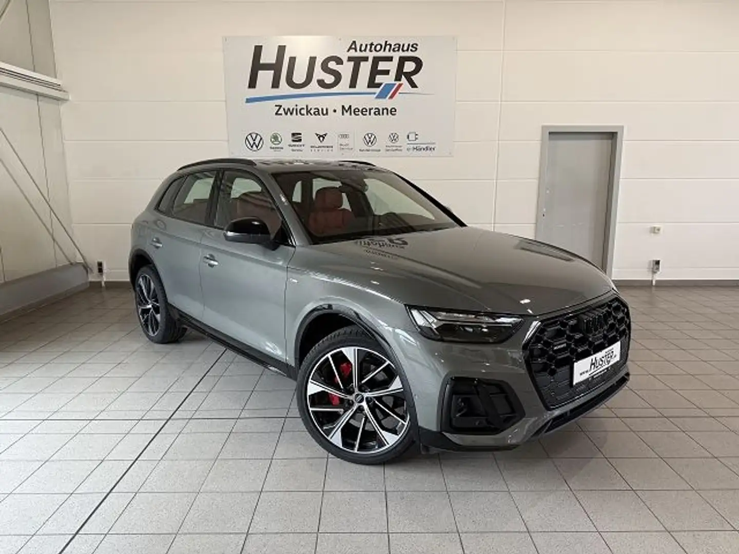Audi Q5 40 TDI quattro S line *Audi Exclusive* Grau - 2