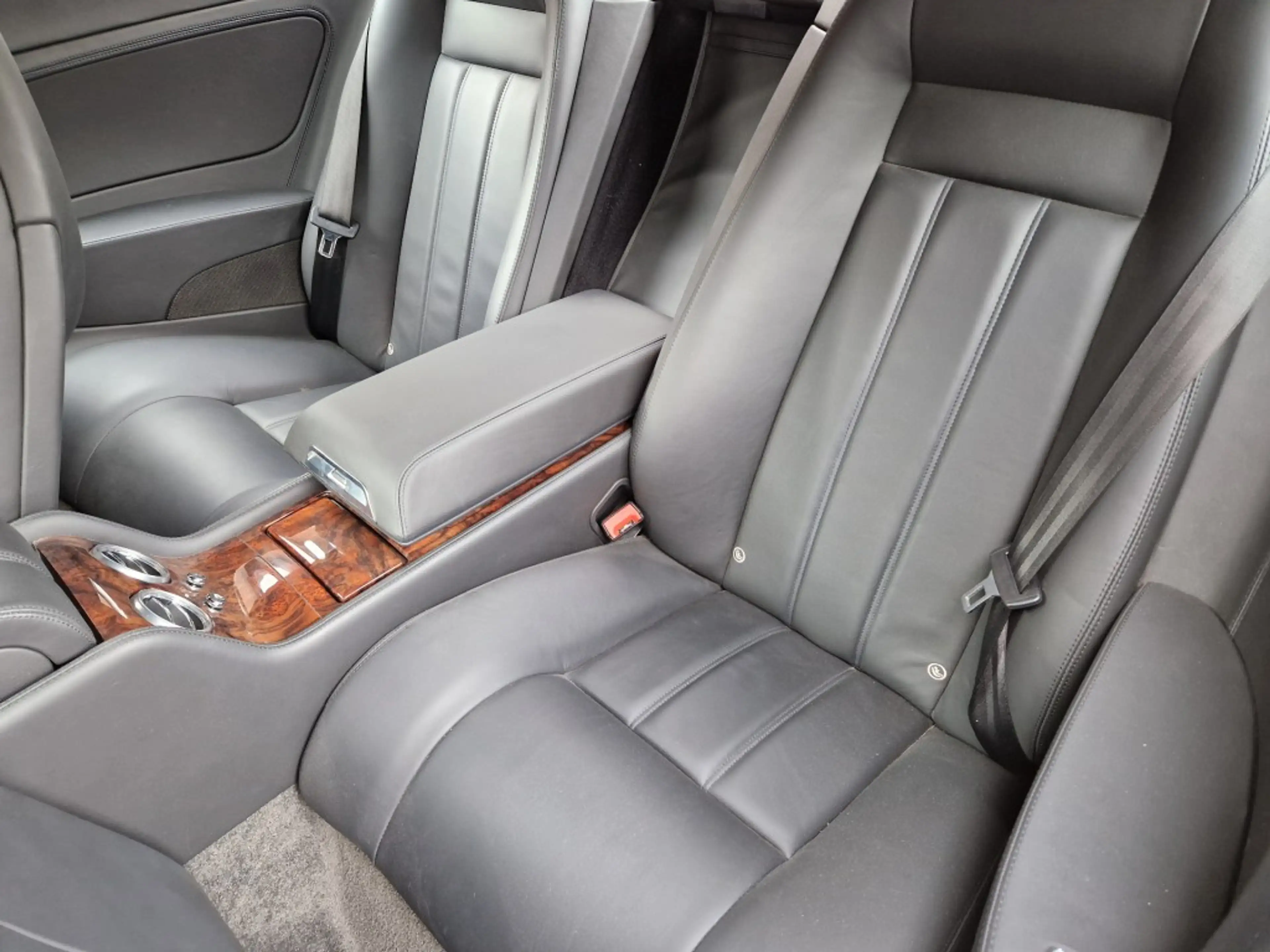 Bentley Continental GT GT 6.0 W12 560 Pk Aut. Originele NL-auto Dealer on — photo 15