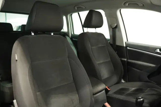 Volkswagen Tiguan view 14
