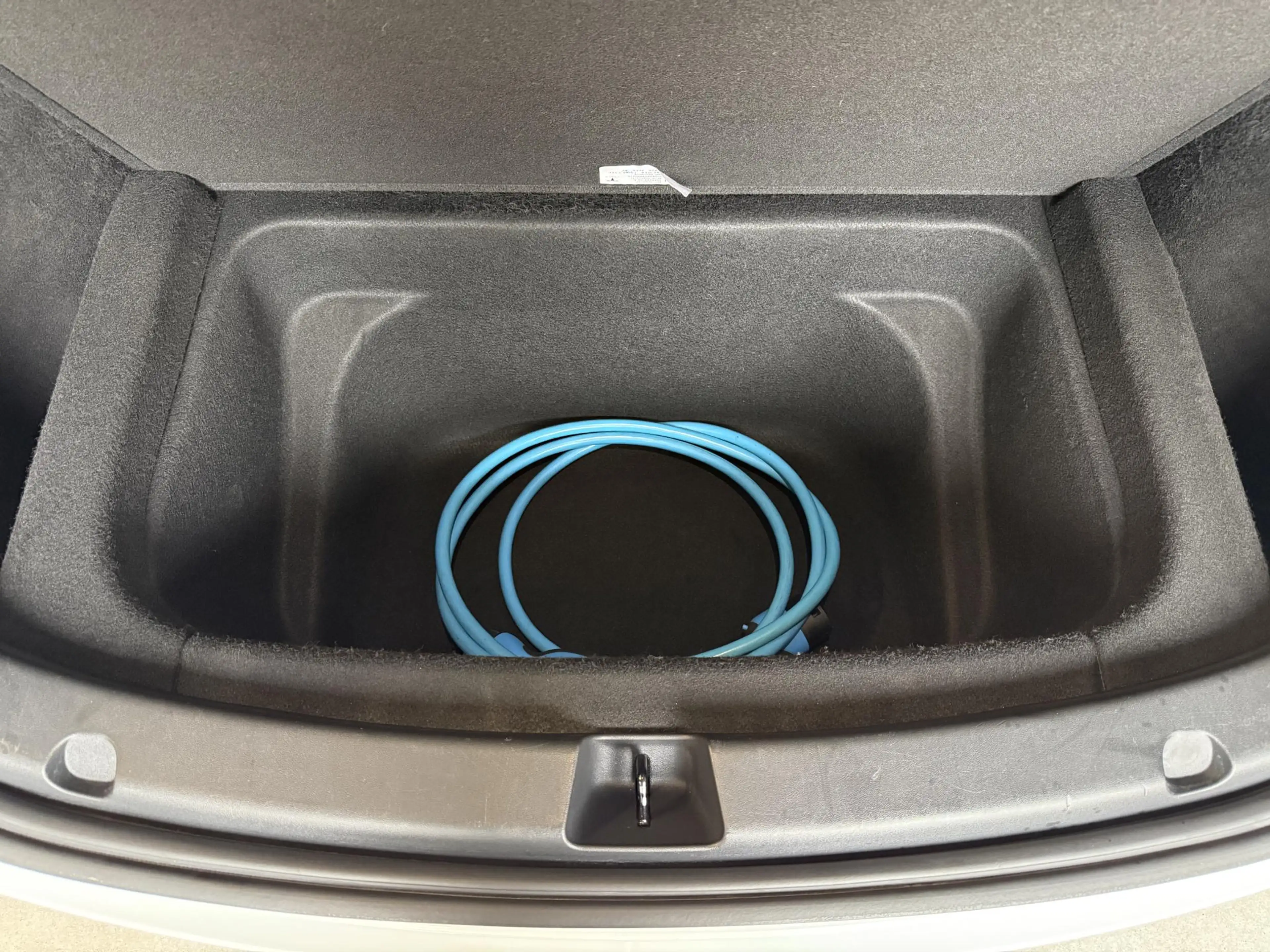 Tesla Model Y Long Range AWD 75 kWh SOH 93% | Lederen bekleding — photo 33