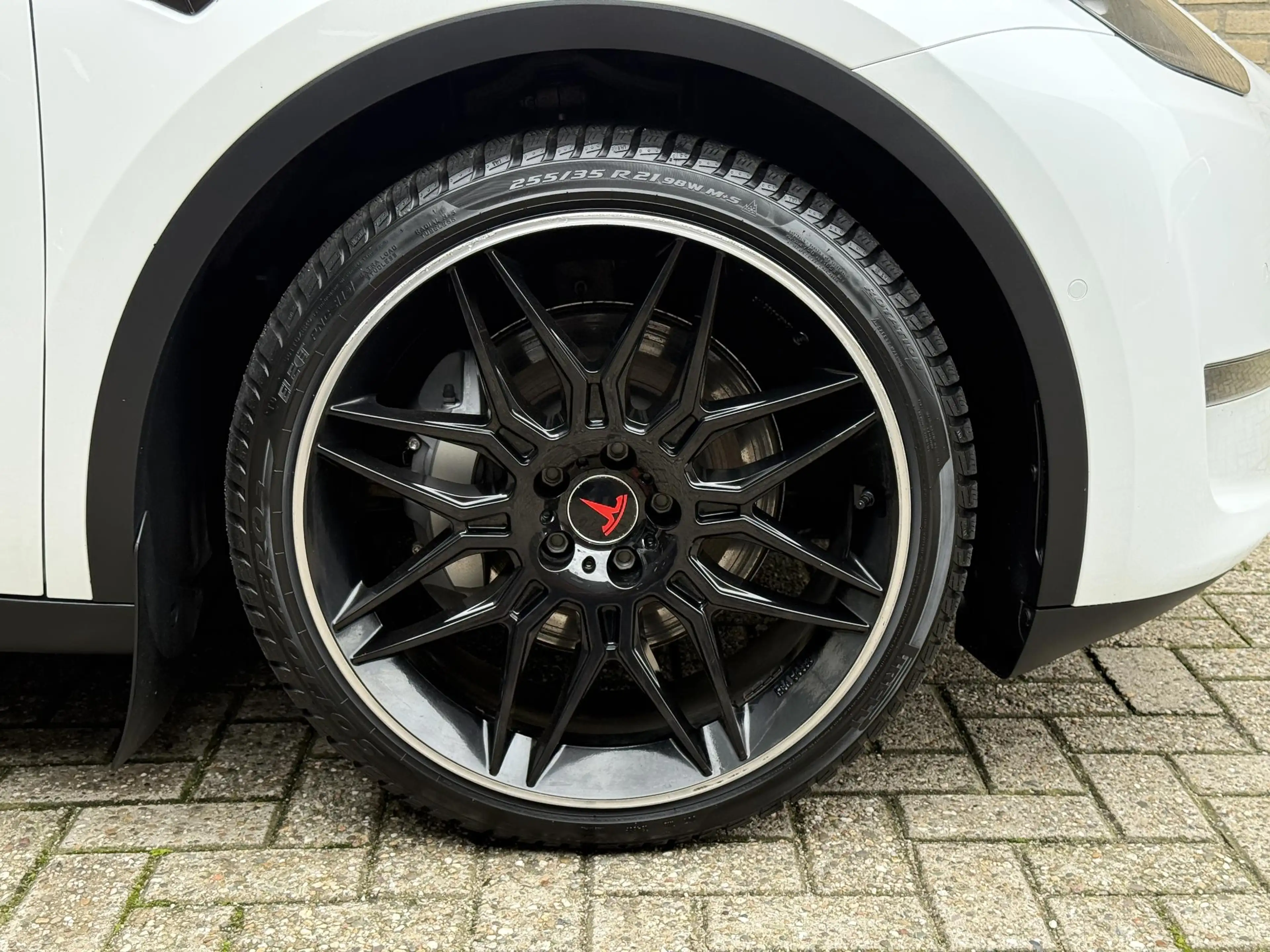 Tesla Model Y Long Range AWD 75 kWh SOH 93% | Lederen bekleding — photo 35