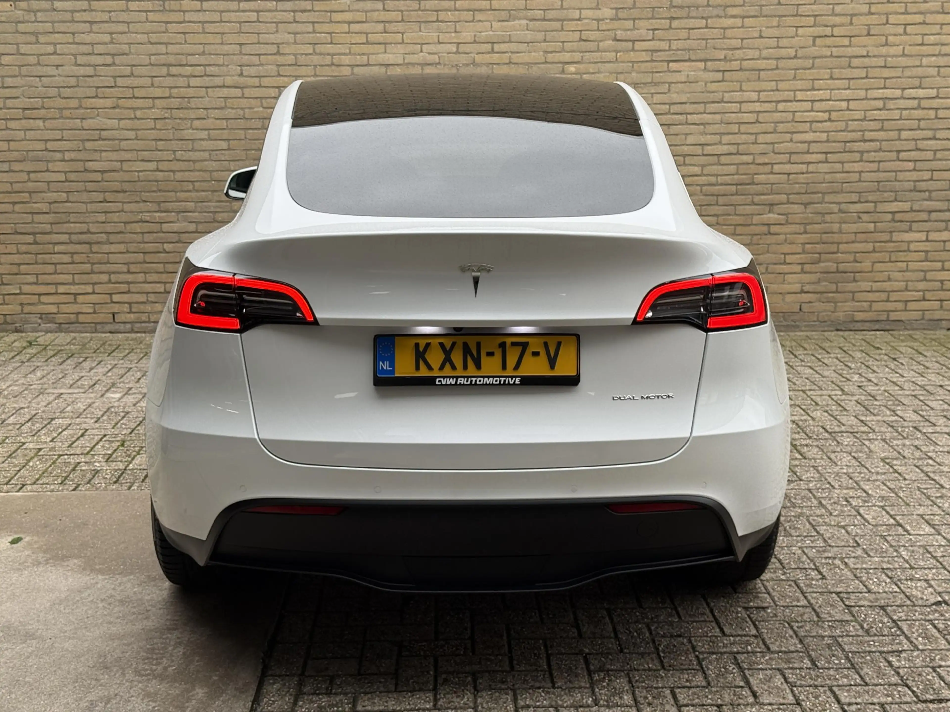Tesla Model Y Long Range AWD 75 kWh SOH 93% | Lederen bekleding — photo 29