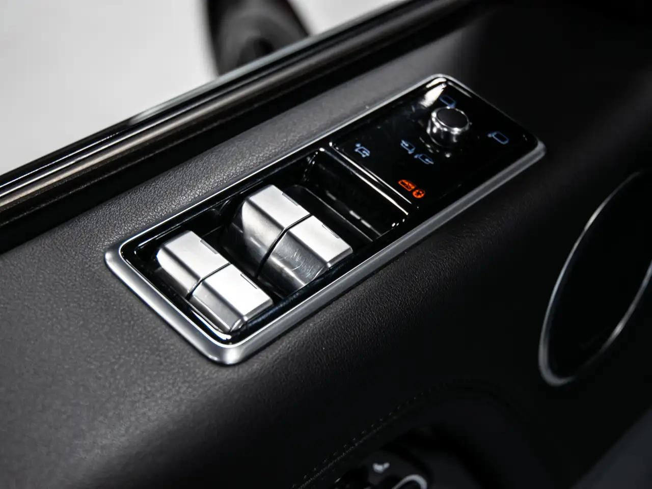 Land Rover Range Rover снимка Land Rover Range Rover