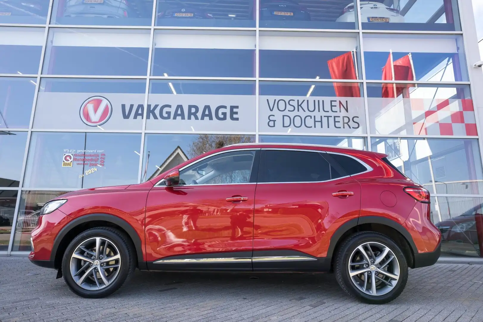 MG EHS 1.5 TGDI Luxury PHEV| Panoramadak Rouge - 2