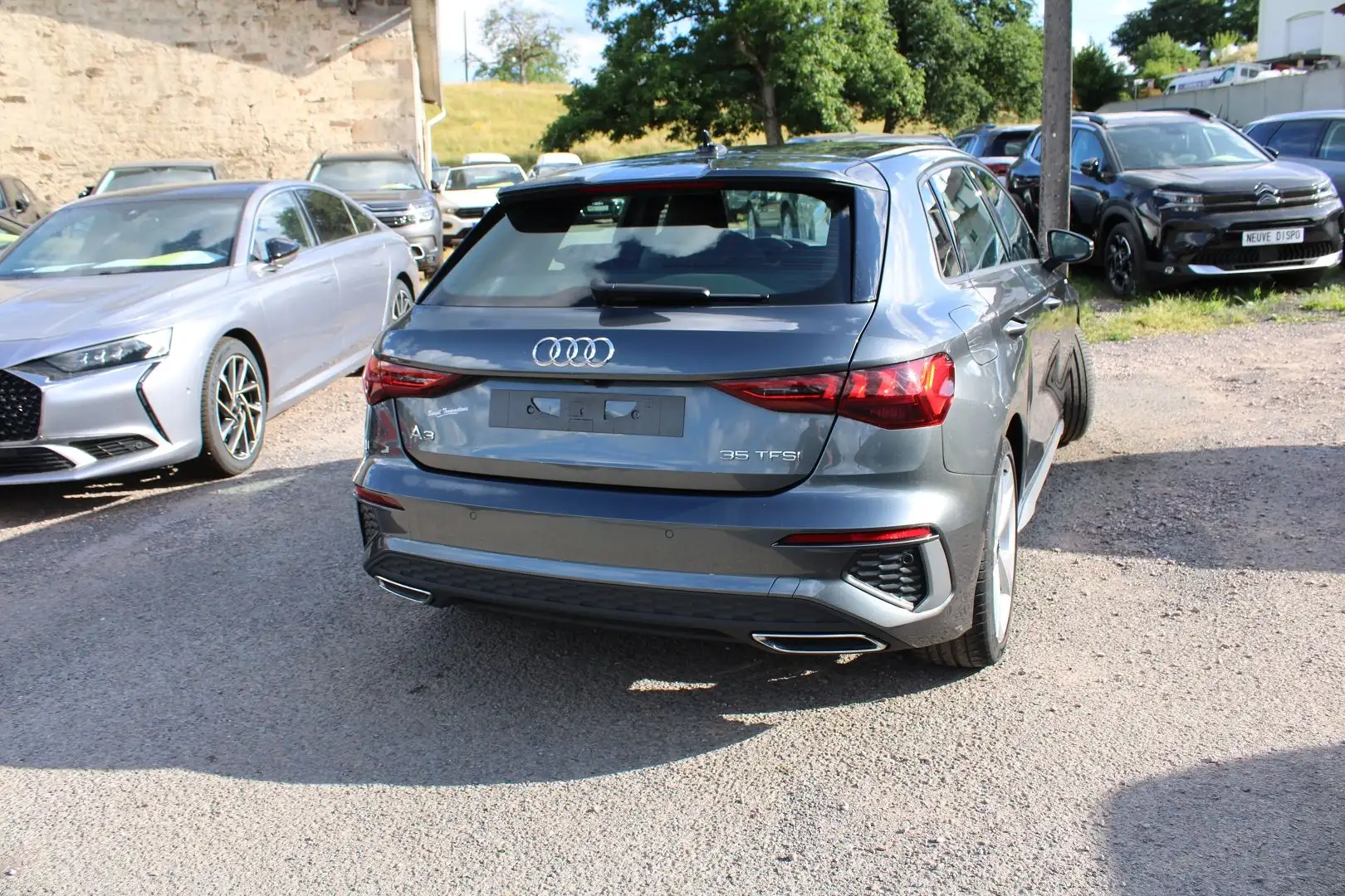 Audi A3 TFSI S LINE 150CV STRONIC Gris - 2