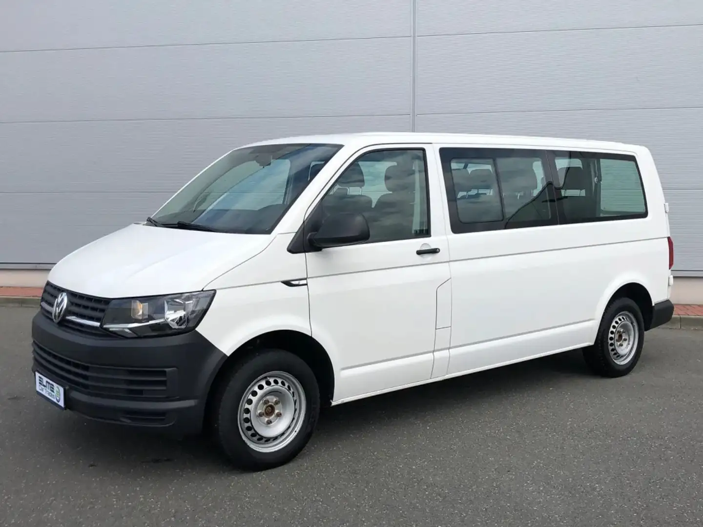 Volkswagen Transporter Kombi 2.0TDI SCR BMT Largo 75kW 9 Plaz Bianco - 1