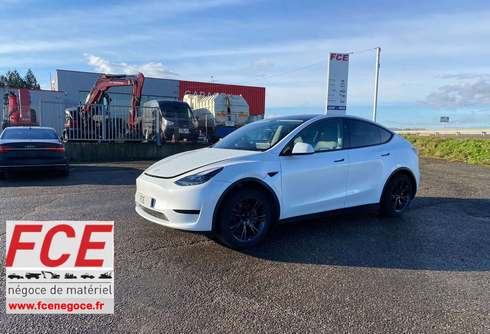 Tesla Model Y MODEL Y Basis/Rwd 1er Main endommagée Weiß - 1