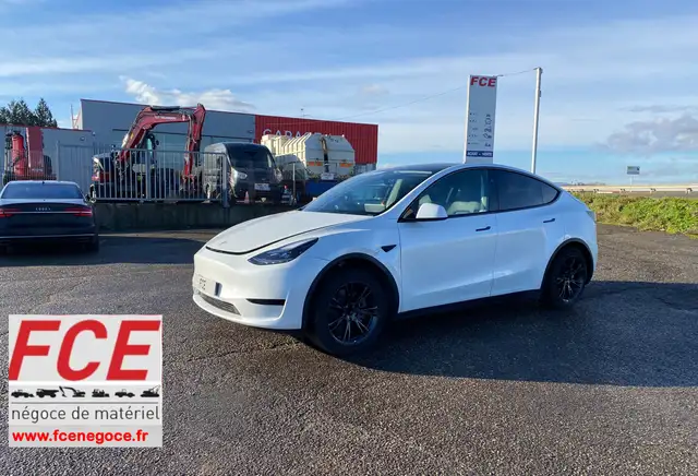 Tesla Model Y MODEL Y Basis/Rwd 1er Main endommagée
