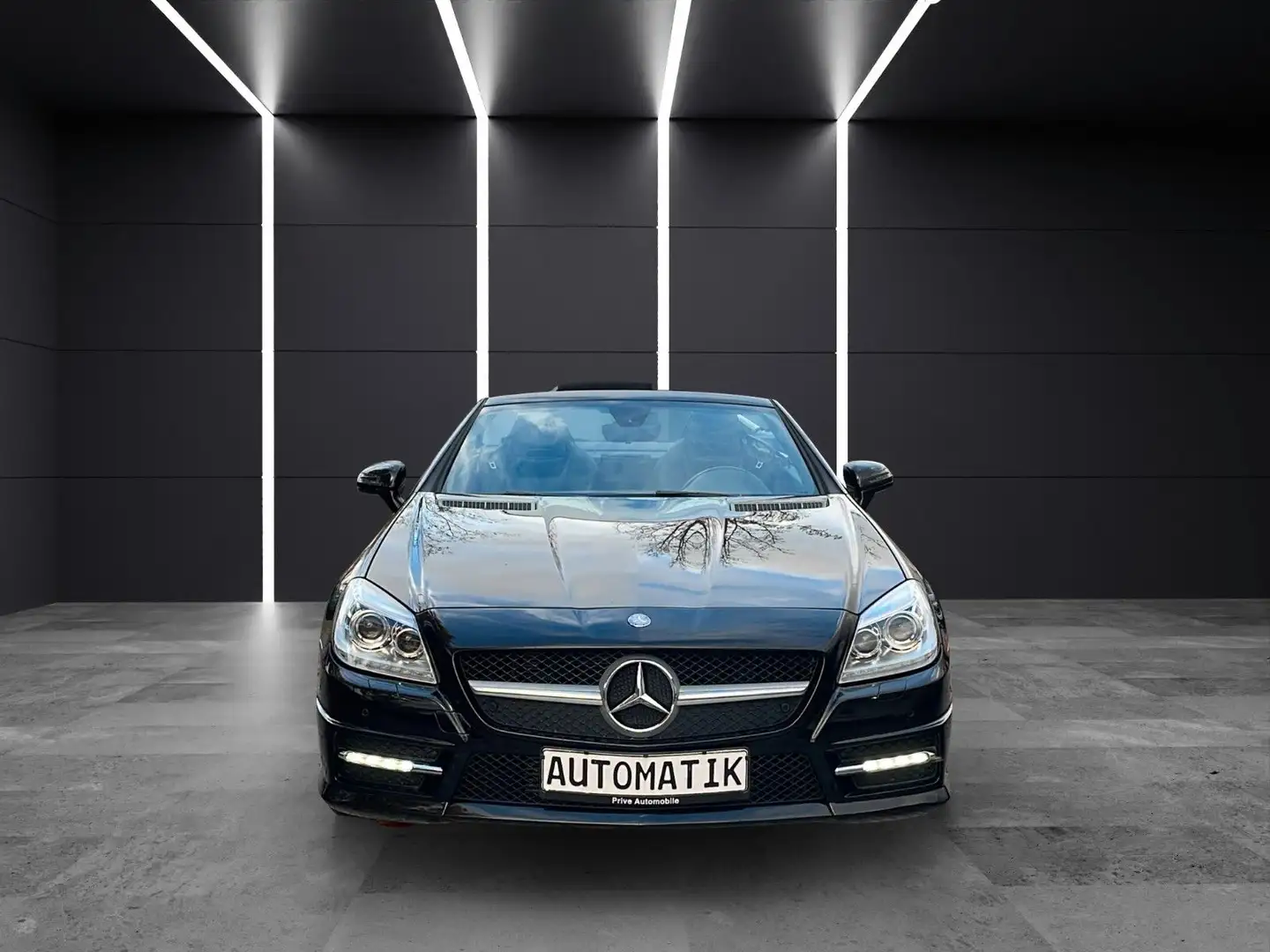 Mercedes-Benz SLK 200 AMG Airscarf~SHZ~Navi~Bi-Xenon~Doktorfh. Noir - 2