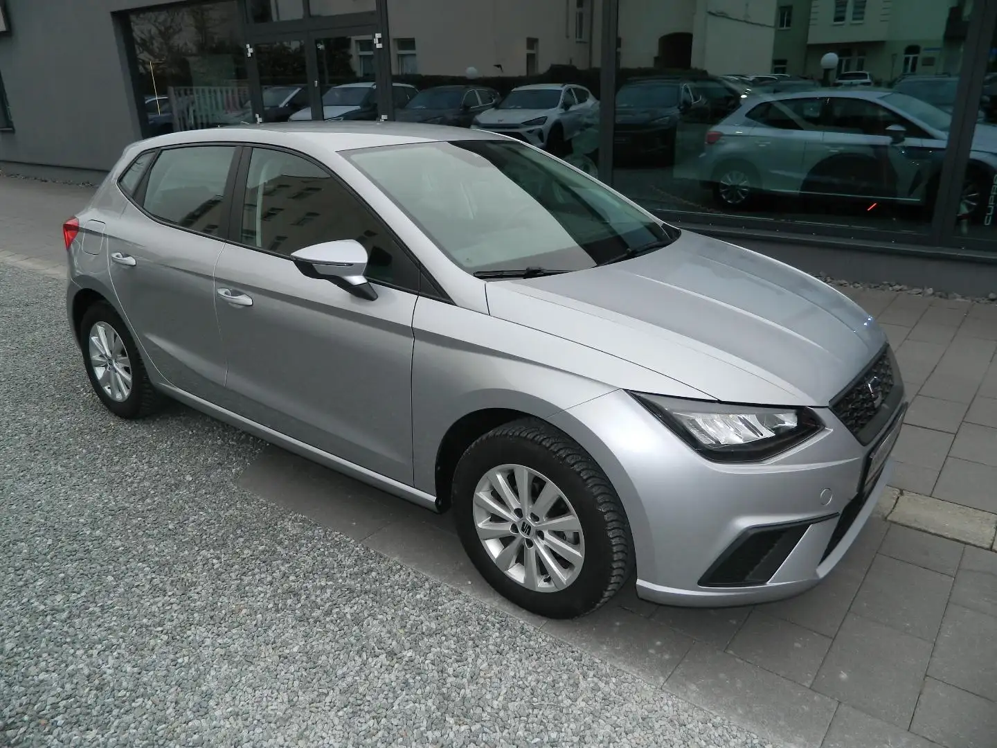 SEAT Ibiza Style 1.0 TSI Sitzheiz/PDC/Klima/DAB/Bluetooth/Car Argent - 1