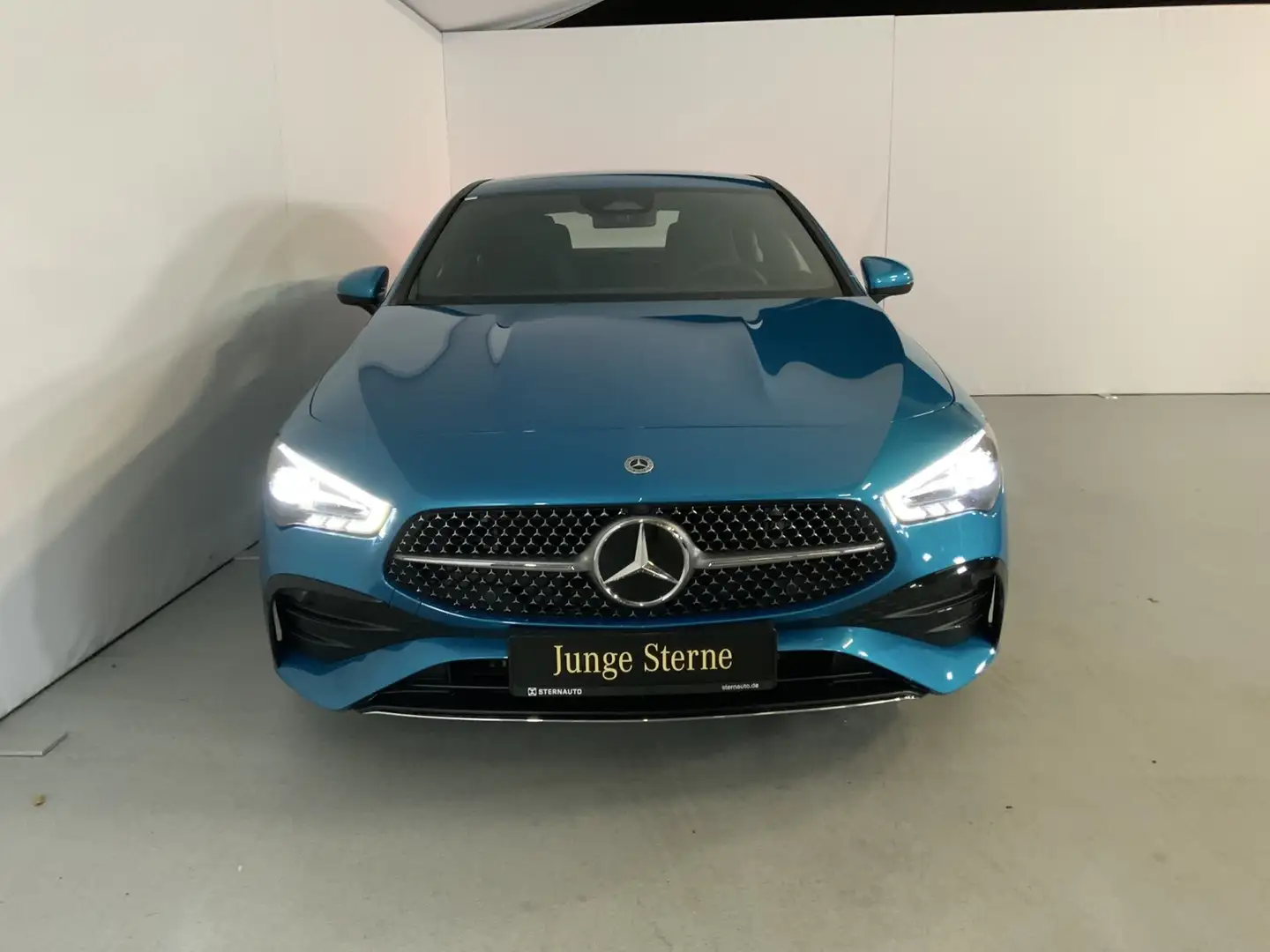 Mercedes-Benz CLA 200 CLA 200 Coupé AMG WinterPak KEYLESS RüKam LED Blau - 2