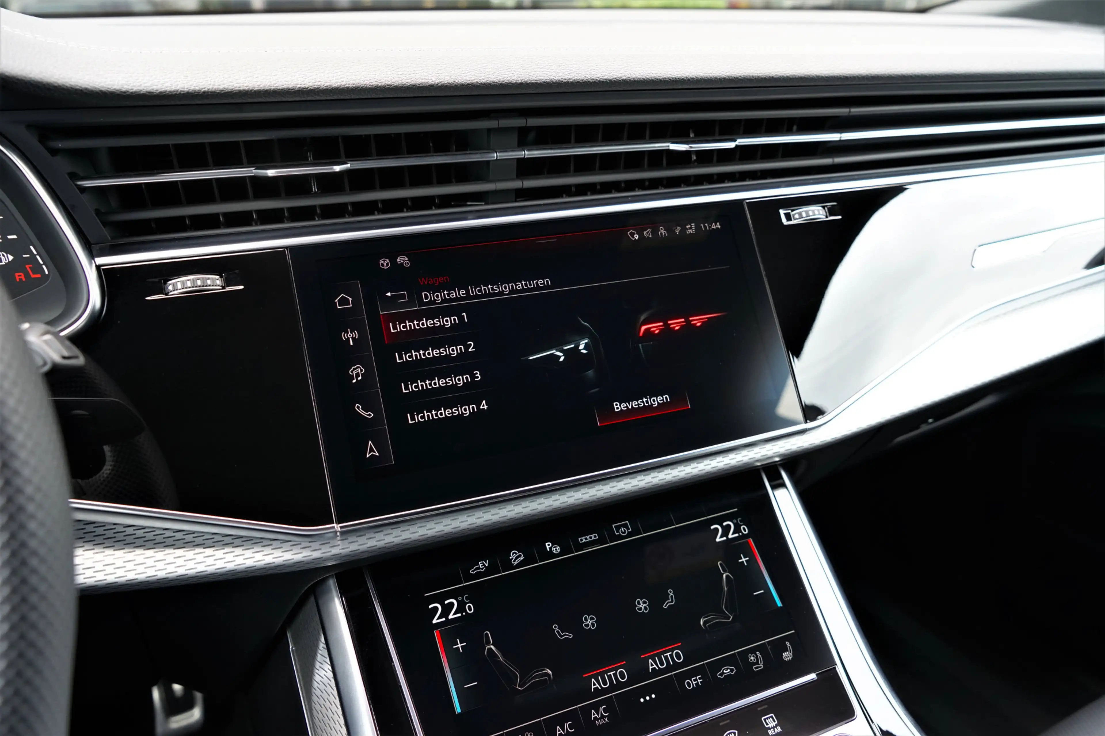 Audi Q8 60 TFSI e quattro S-line Competition RS-seats 4-wi — photo 15