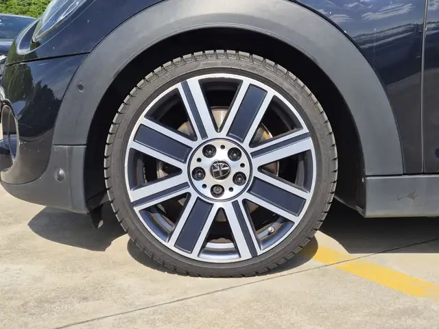 Mini Cooper Cooper view 13