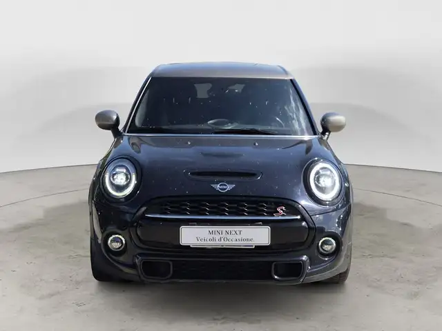 Mini Cooper Cooper view 2