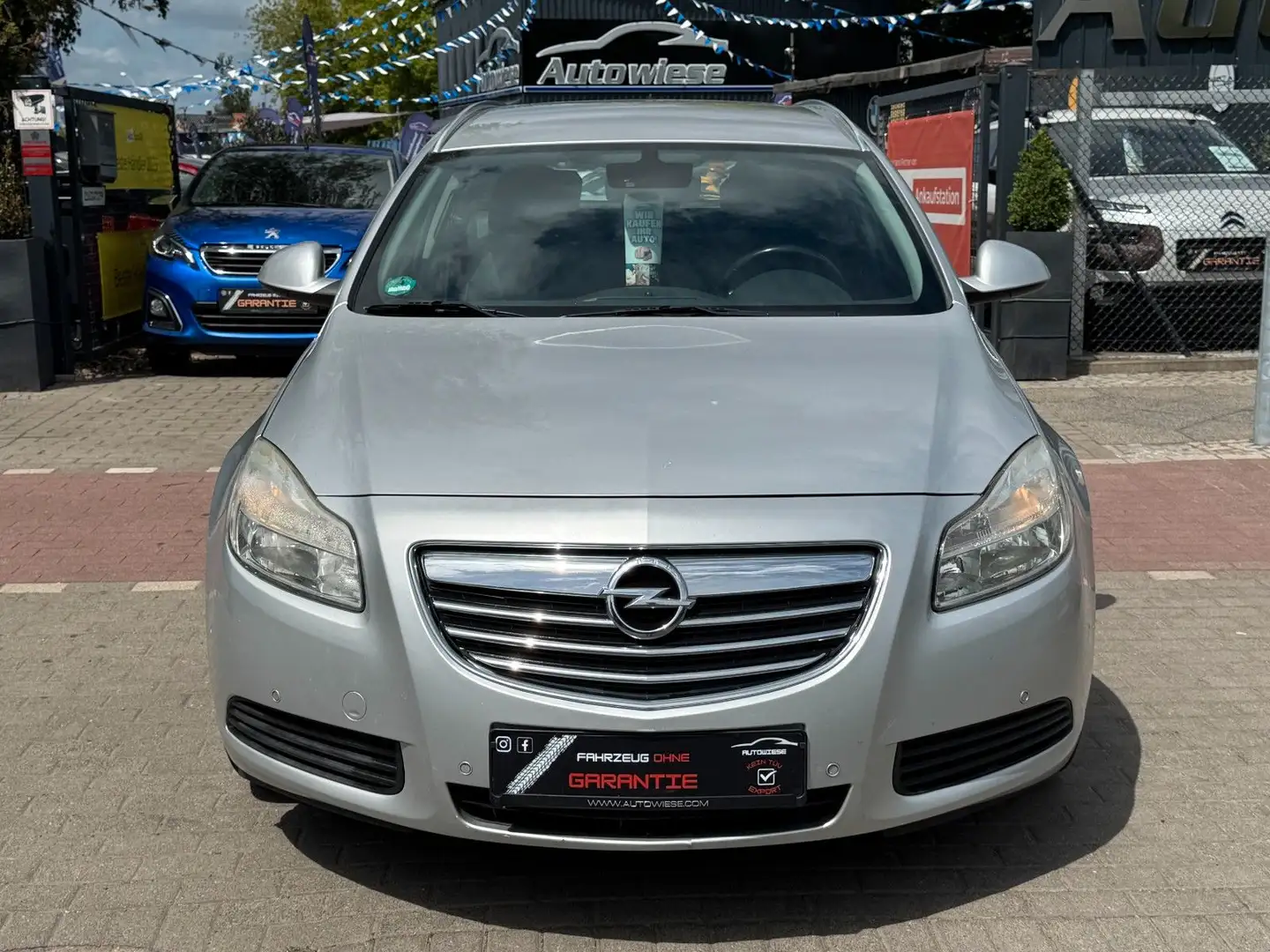 Opel Insignia Tourer 2.0CDTI*Navi*Alu*Ahk*Tüv10/25 Срібний - 2