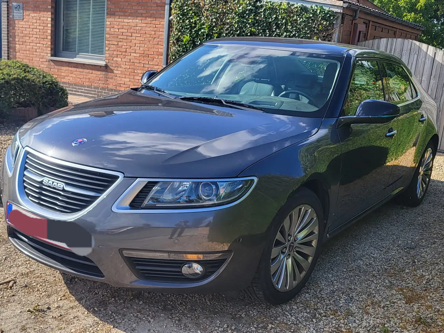 Saab 9-5 YS3G 2.0 TIDs exec Šedá - 1