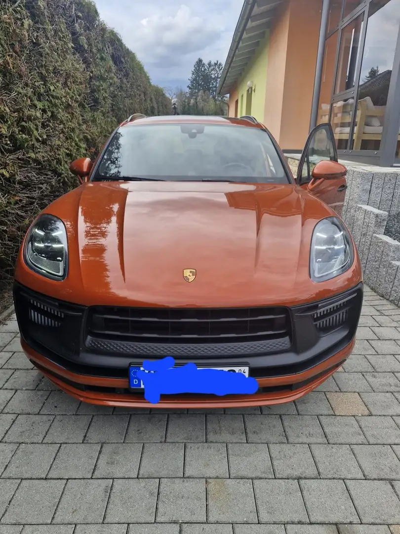 Porsche Macan GTS Orange - 1