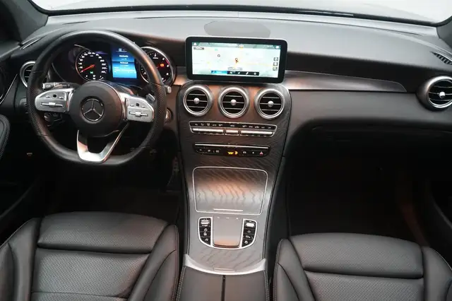 Mercedes-Benz 300 view 11