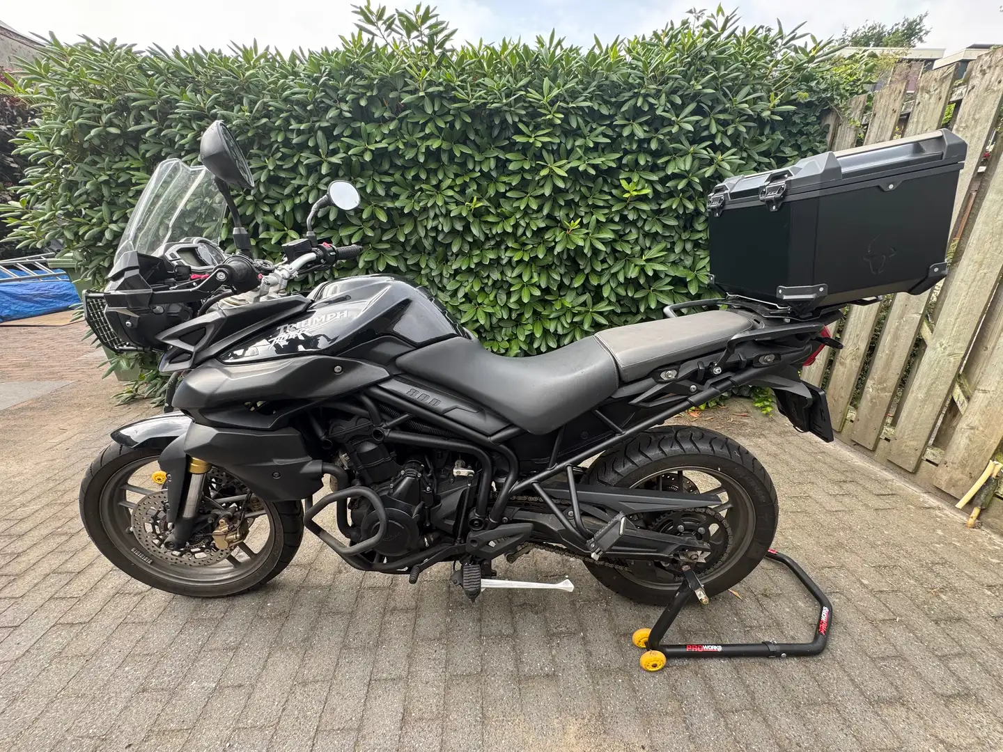 Triumph Tiger 800 Triumph tiger 800 2011 Zwart - 2