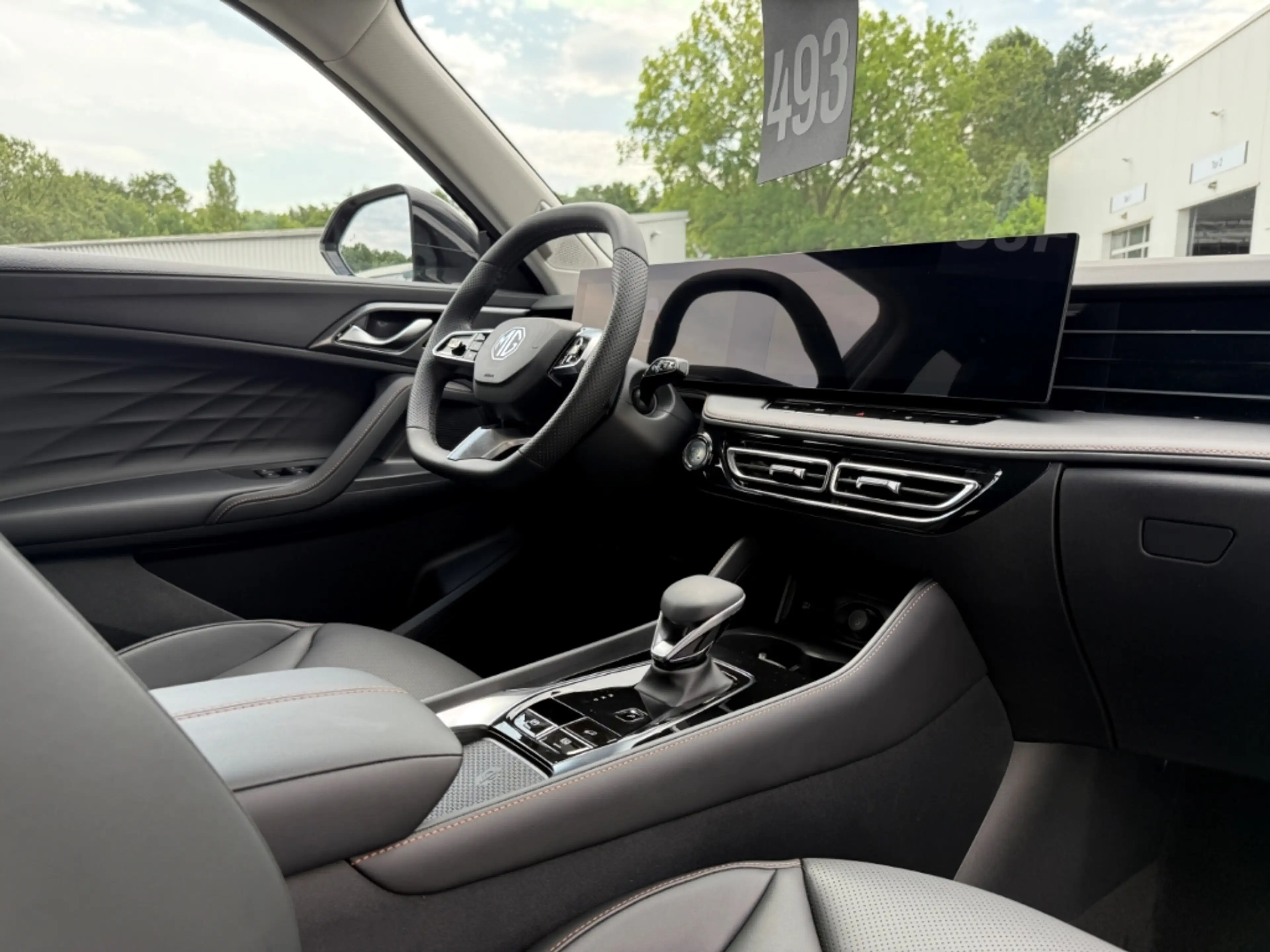 MG HS Hybrid+ Luxury Kessy 360° CarPlay ACC LED Shz Alu — photo 8