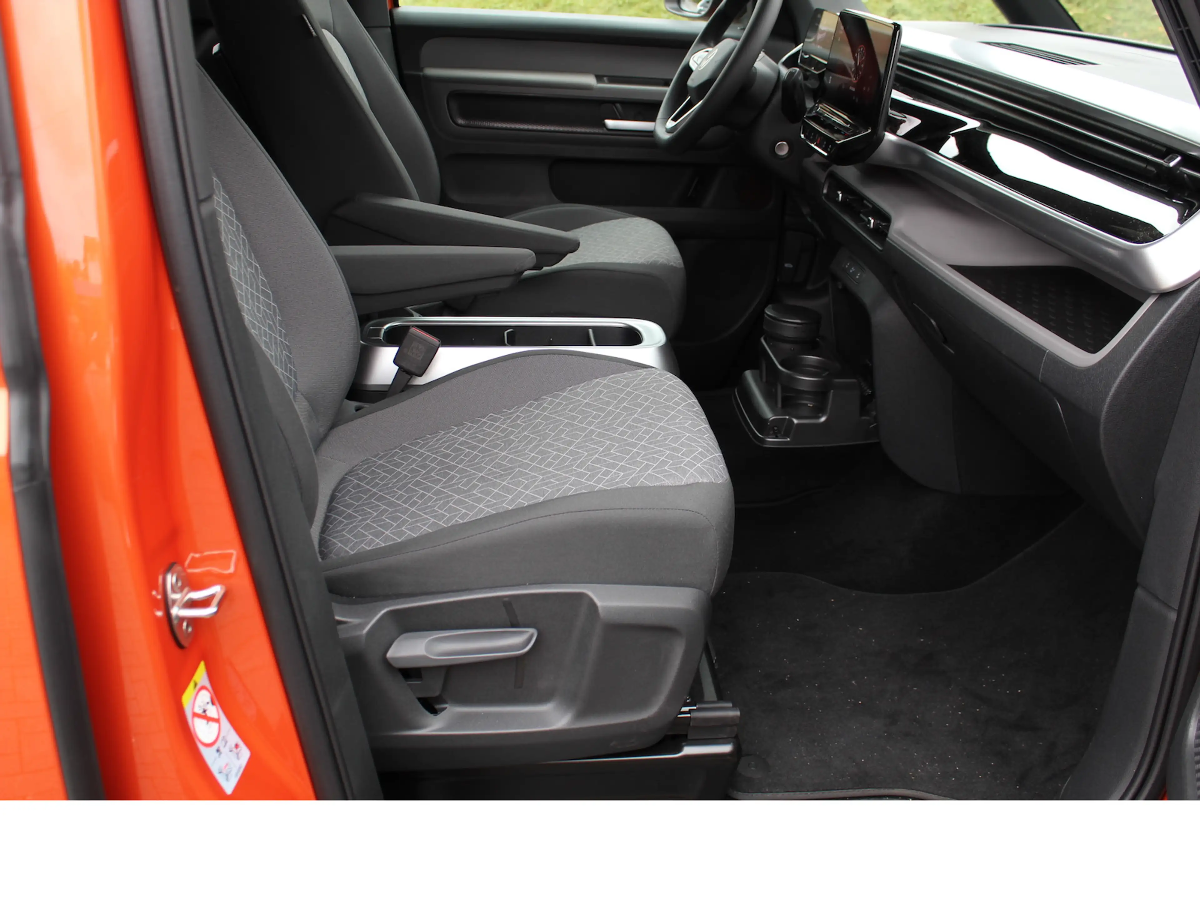 Volkswagen ID. Buzz PRO Iq.Light/NAVI/Sitzh./.AHK — photo 10