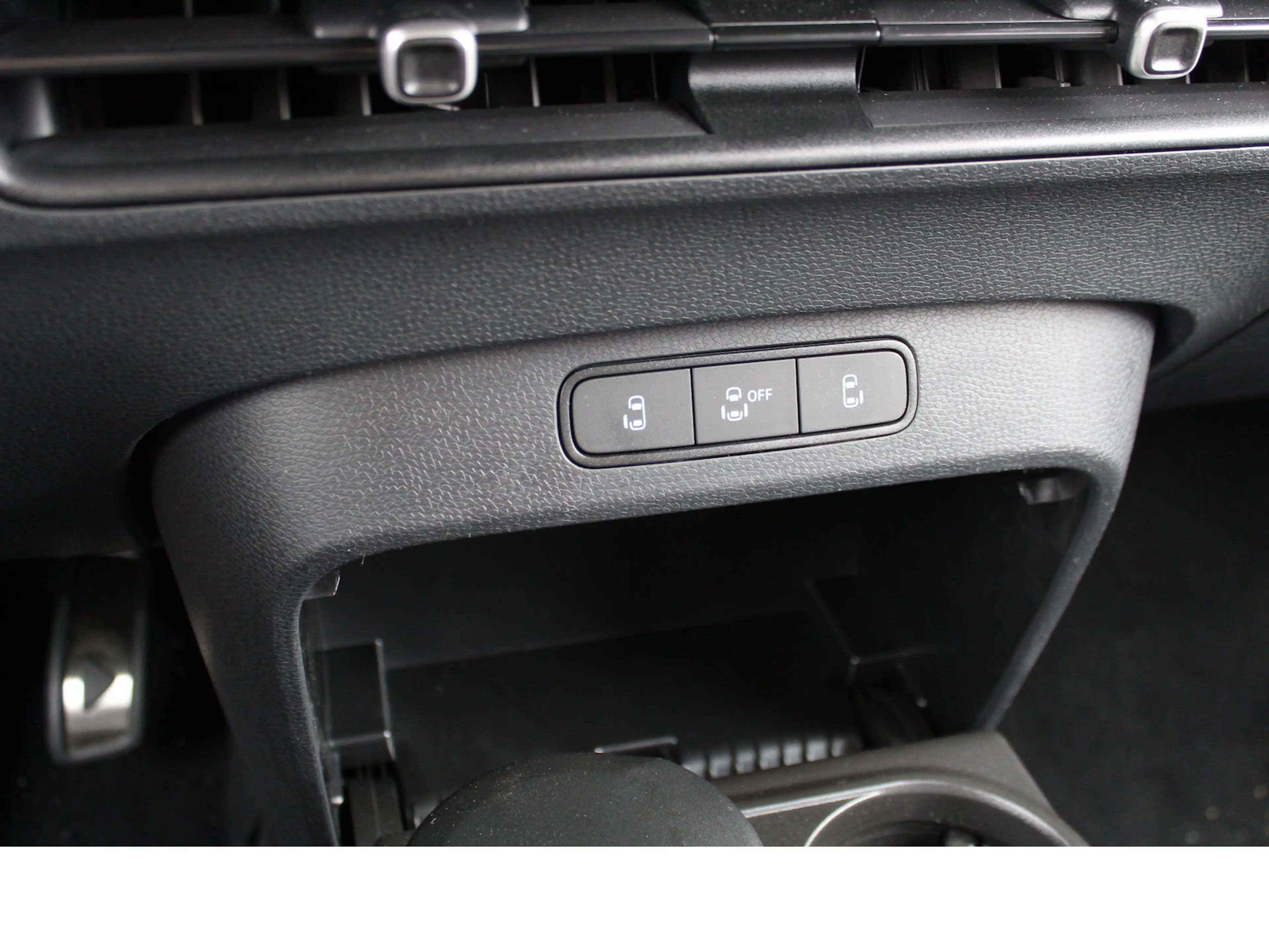 Volkswagen ID. Buzz PRO Iq.Light/NAVI/Sitzh./.AHK — photo 28