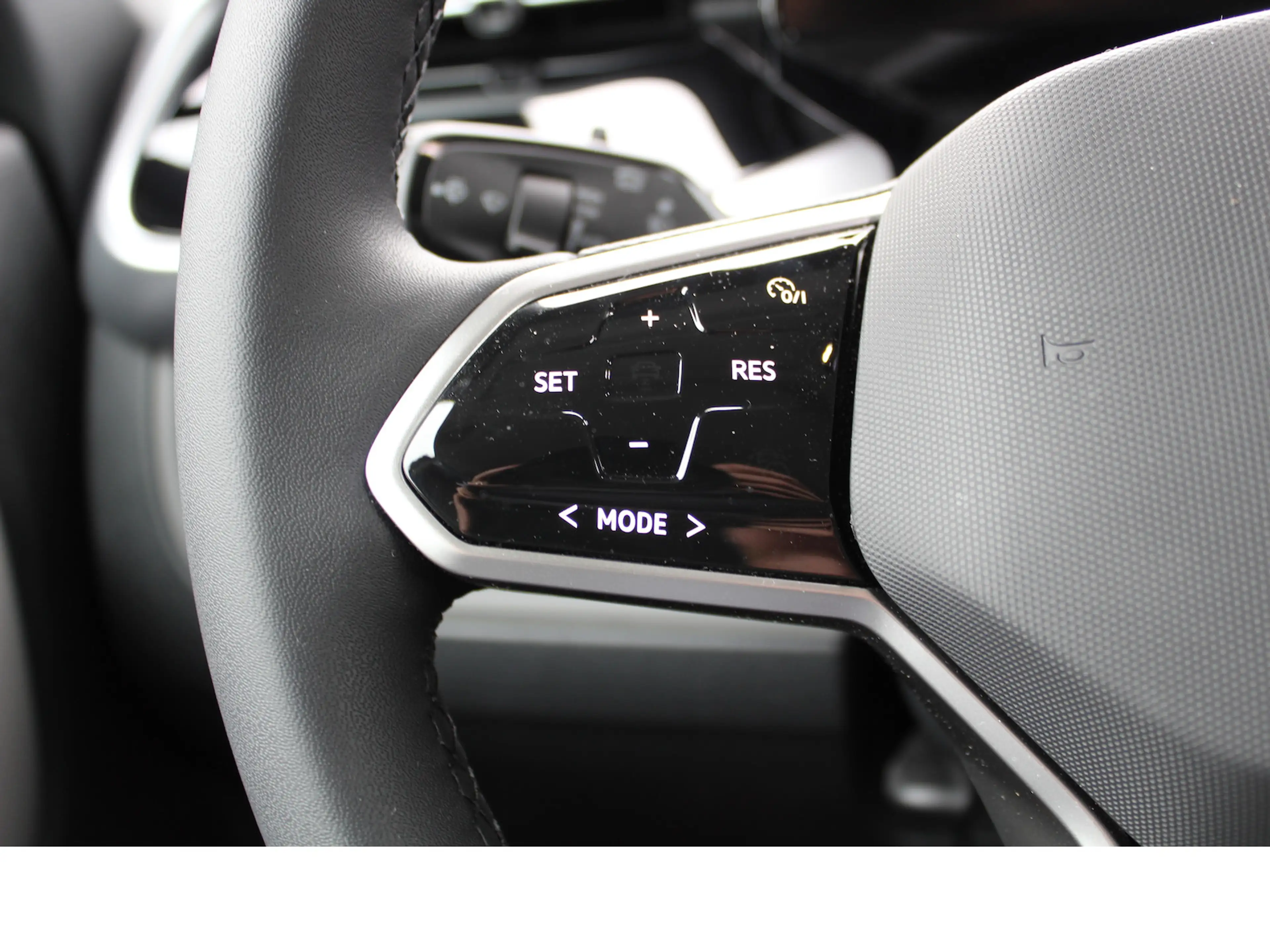 Volkswagen ID. Buzz PRO Iq.Light/NAVI/Sitzh./.AHK — photo 20
