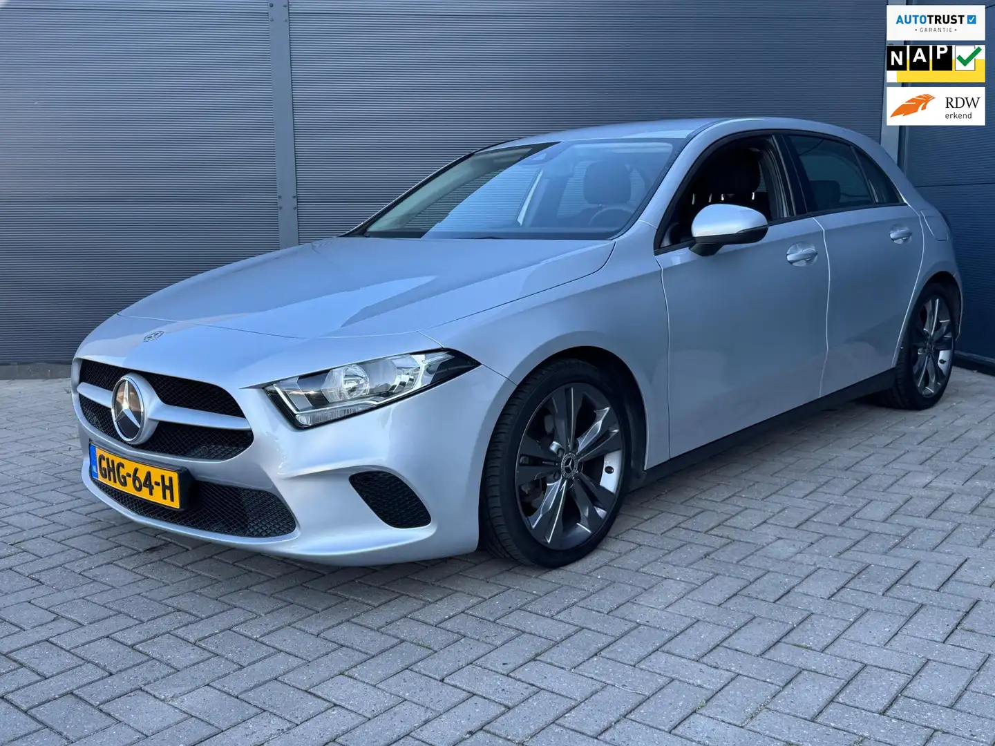 Mercedes-Benz A 160 Facelift / Camera / Navi Šedá - 1