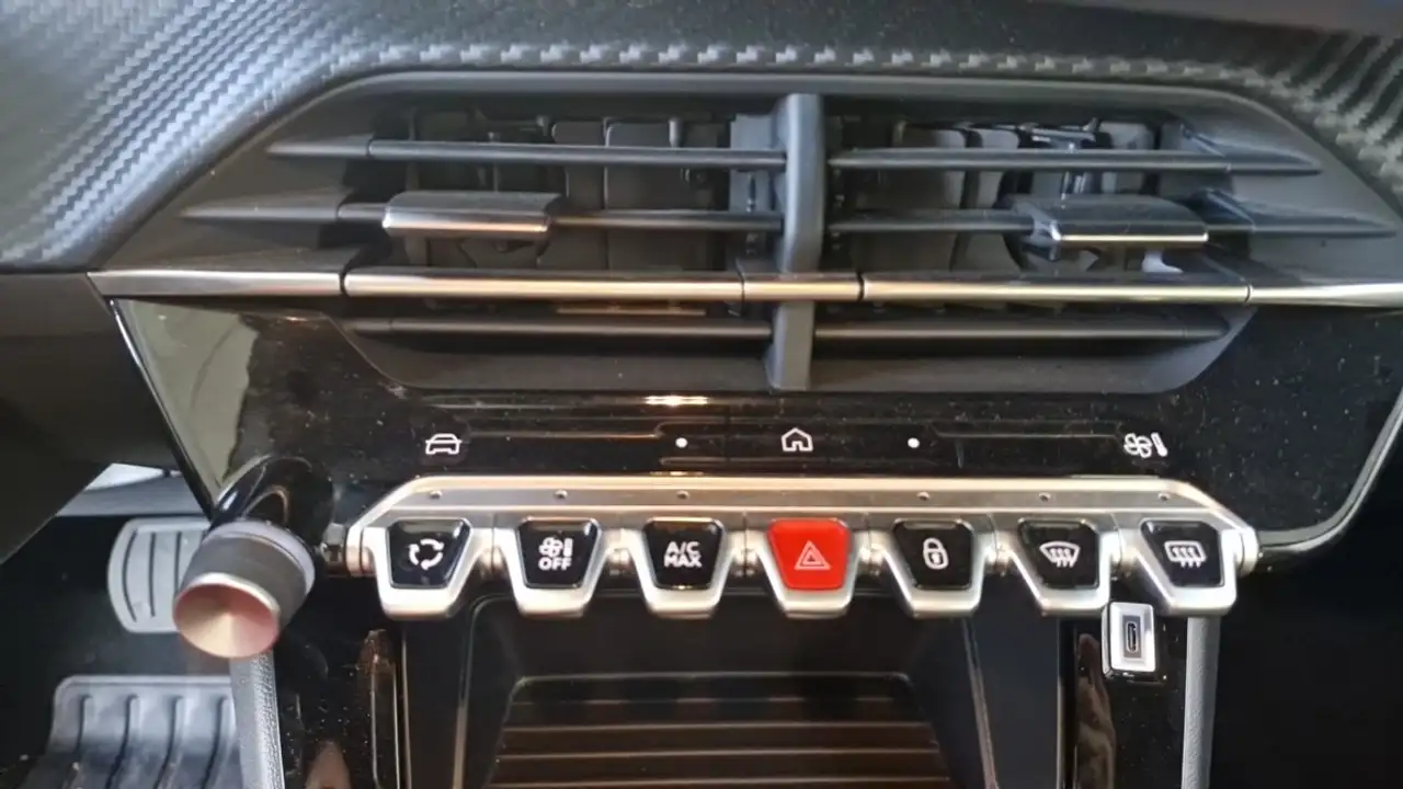 Peugeot 2008 2008 — photo 14