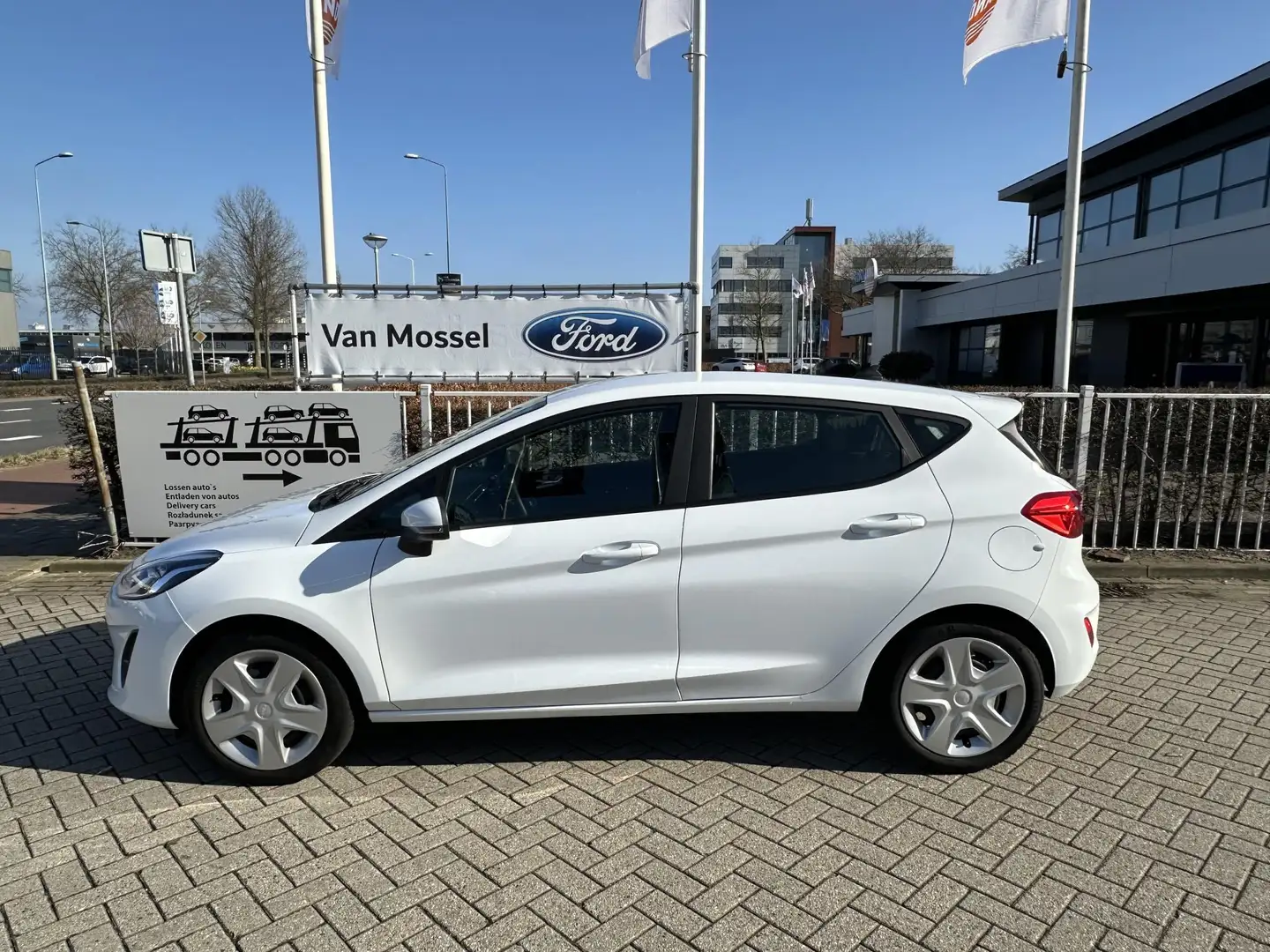 Ford Fiesta 1.0 EcoBoost Connected 95pk | NAVIGATIE | CC | DAB Wit - 2