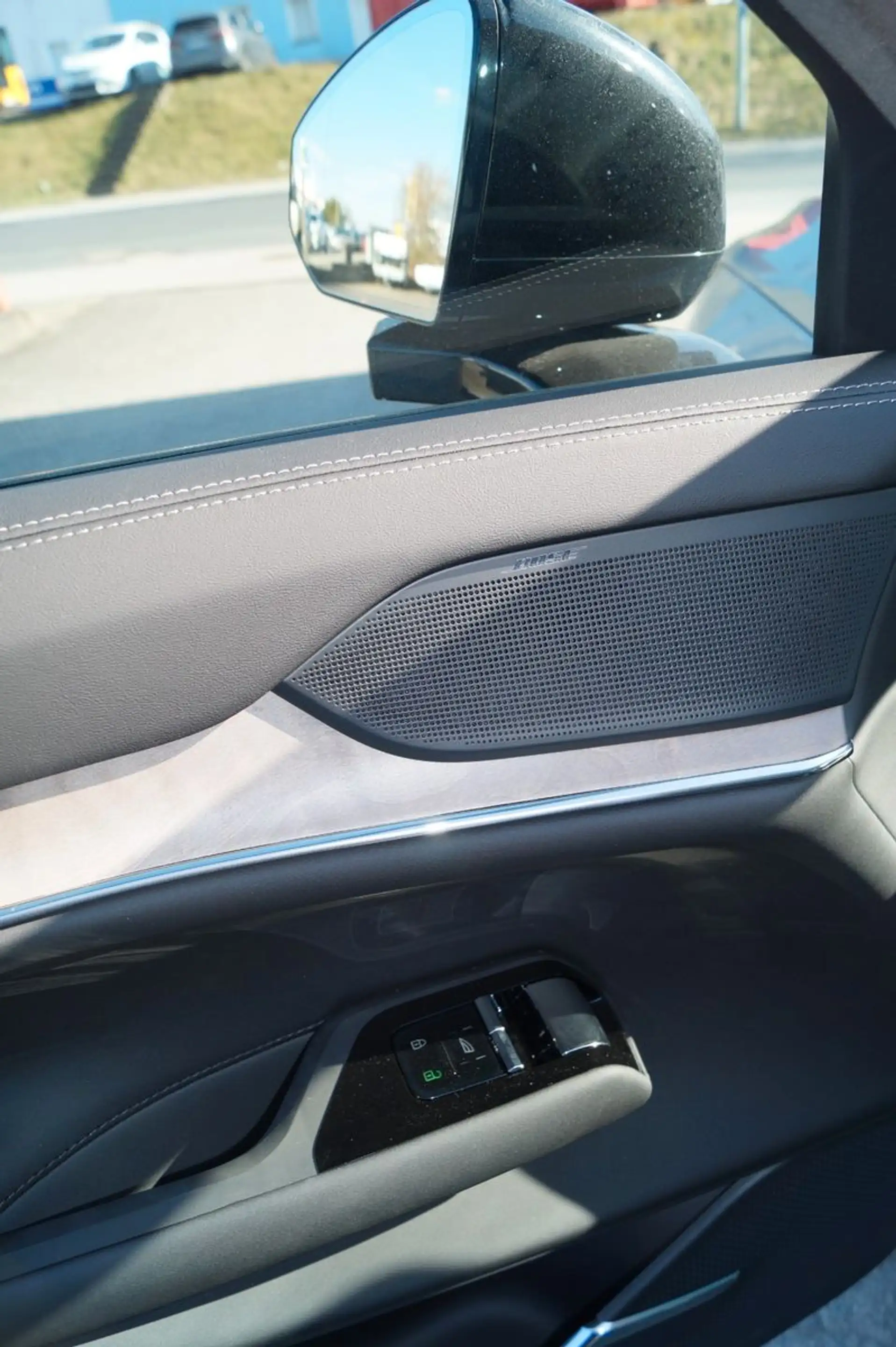 Volvo EX90 Twin AWD Ultra 7Sitze Aut./Luftfahrwerk/AHK — photo 8