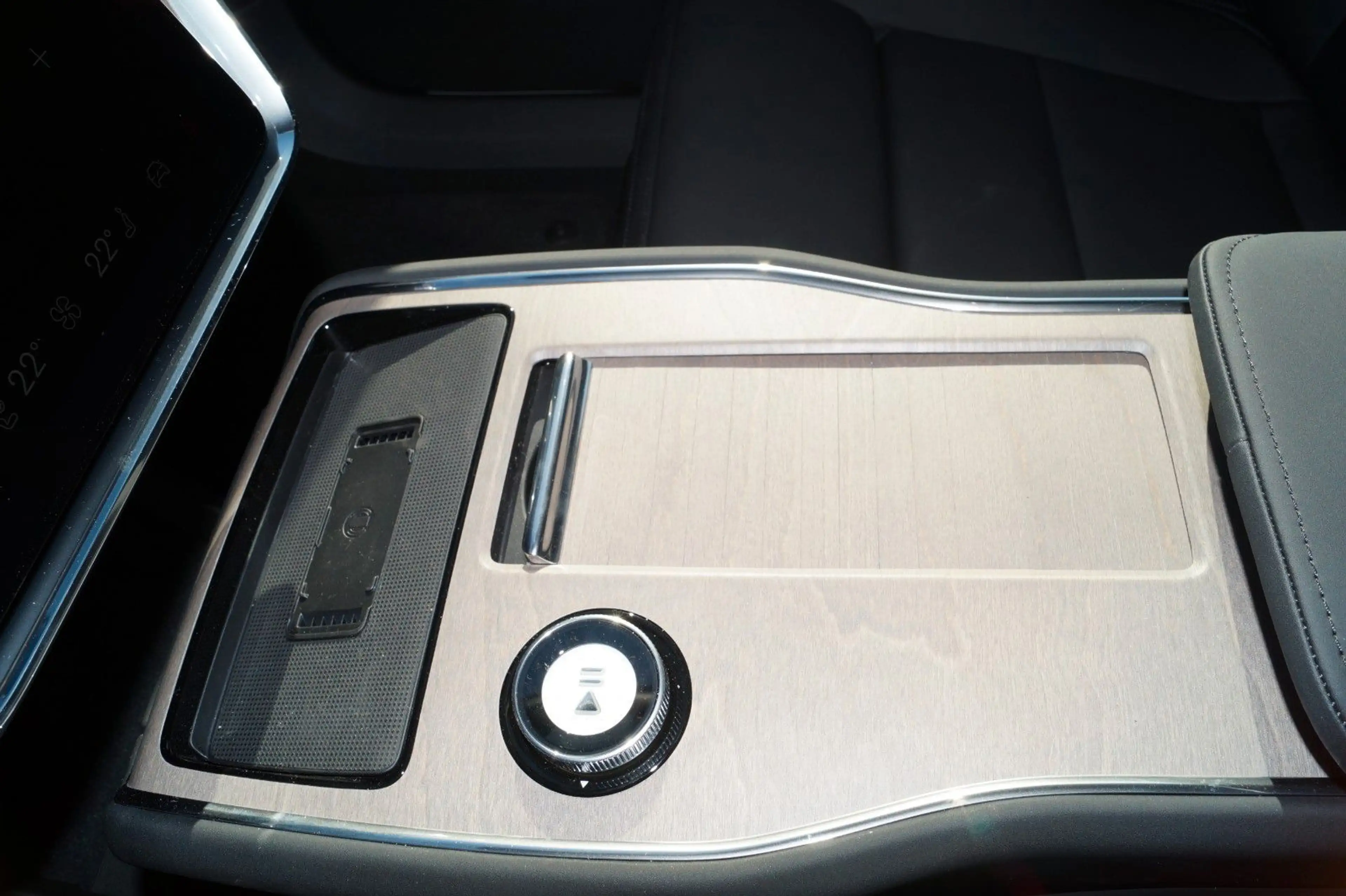 Volvo EX90 Twin AWD Ultra 7Sitze Aut./Luftfahrwerk/AHK — photo 9
