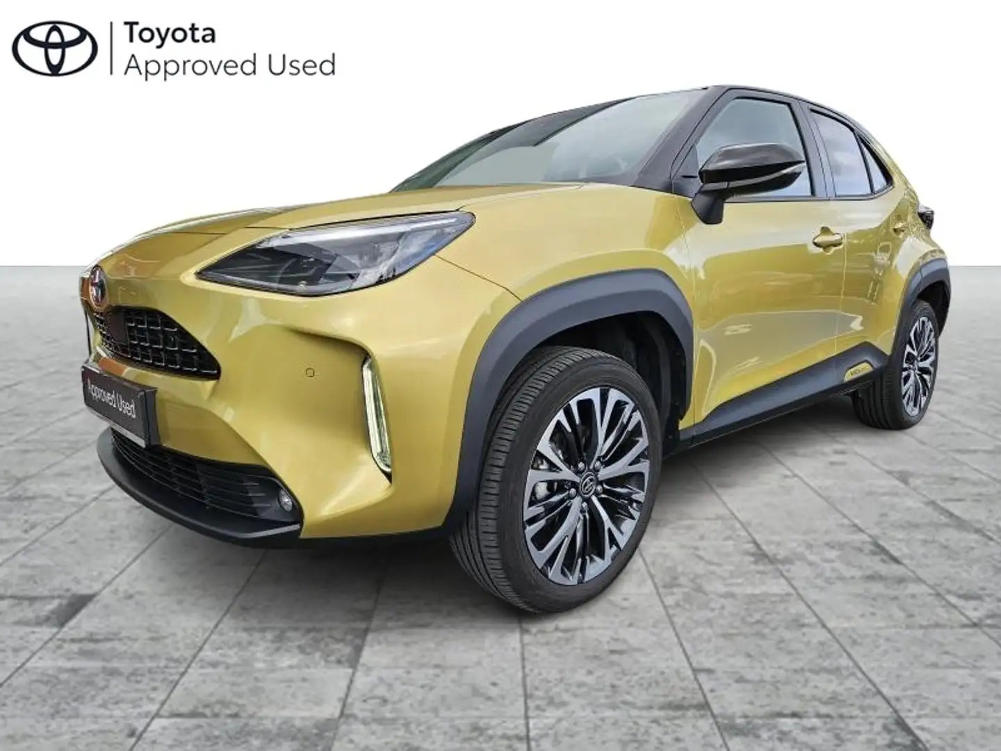Toyota Yaris Cross Elegant Bi-Tone Gold - 1
