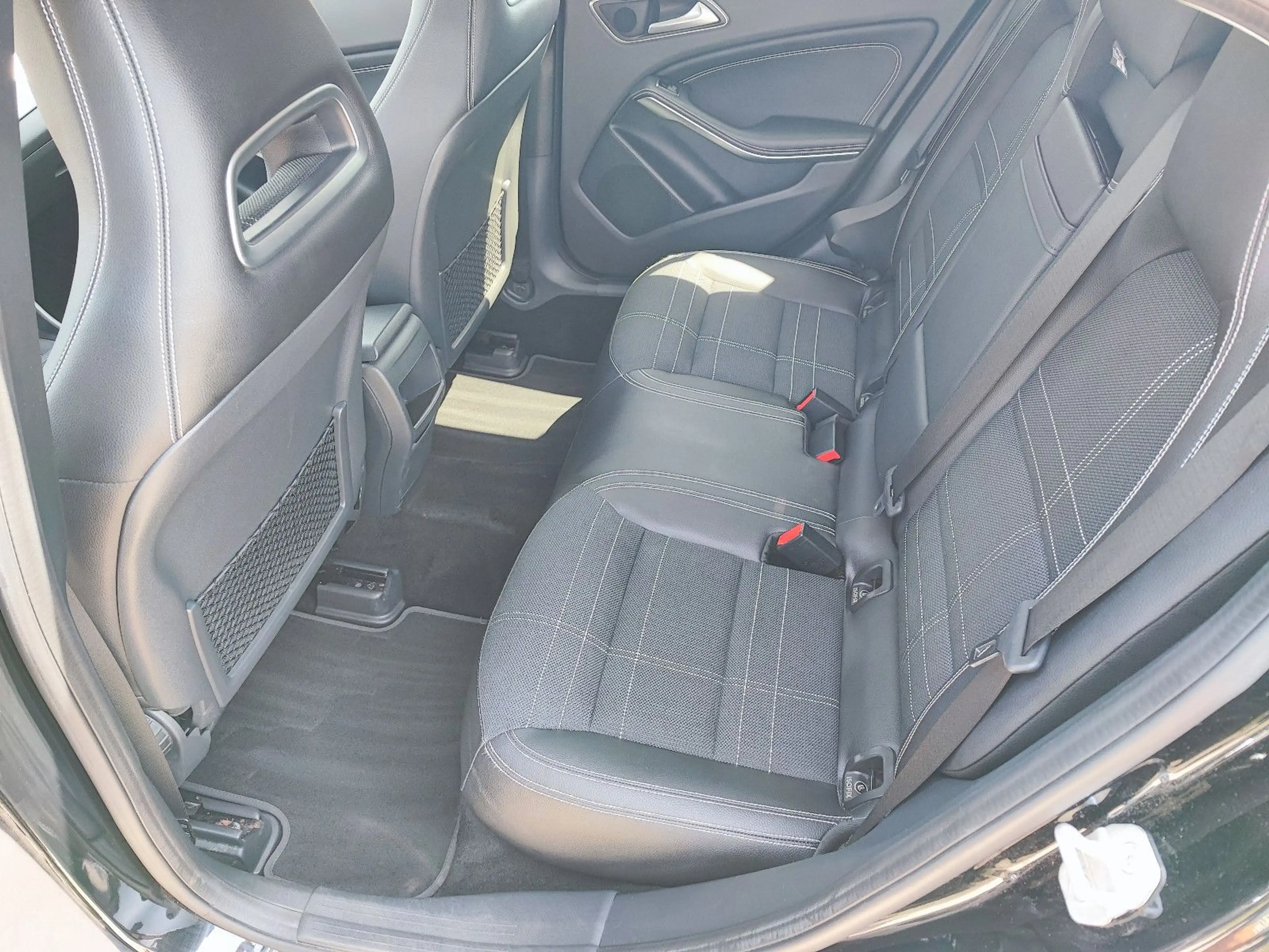 Mercedes-Benz GLA 200 CDI / d 4Matic/Nav/Xen/AHK/Kam — photo 11