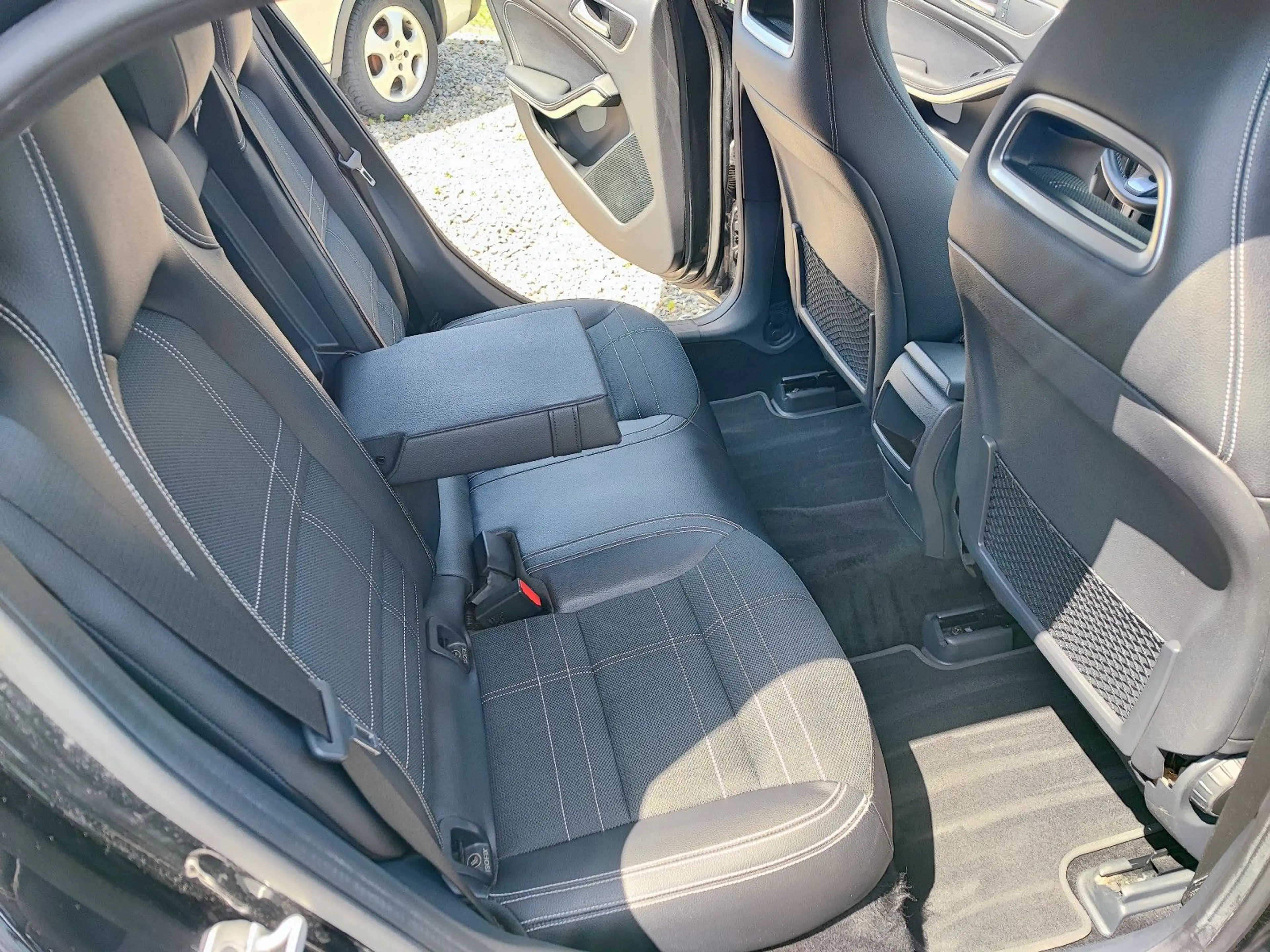 Mercedes-Benz GLA 200 CDI / d 4Matic/Nav/Xen/AHK/Kam — photo 13