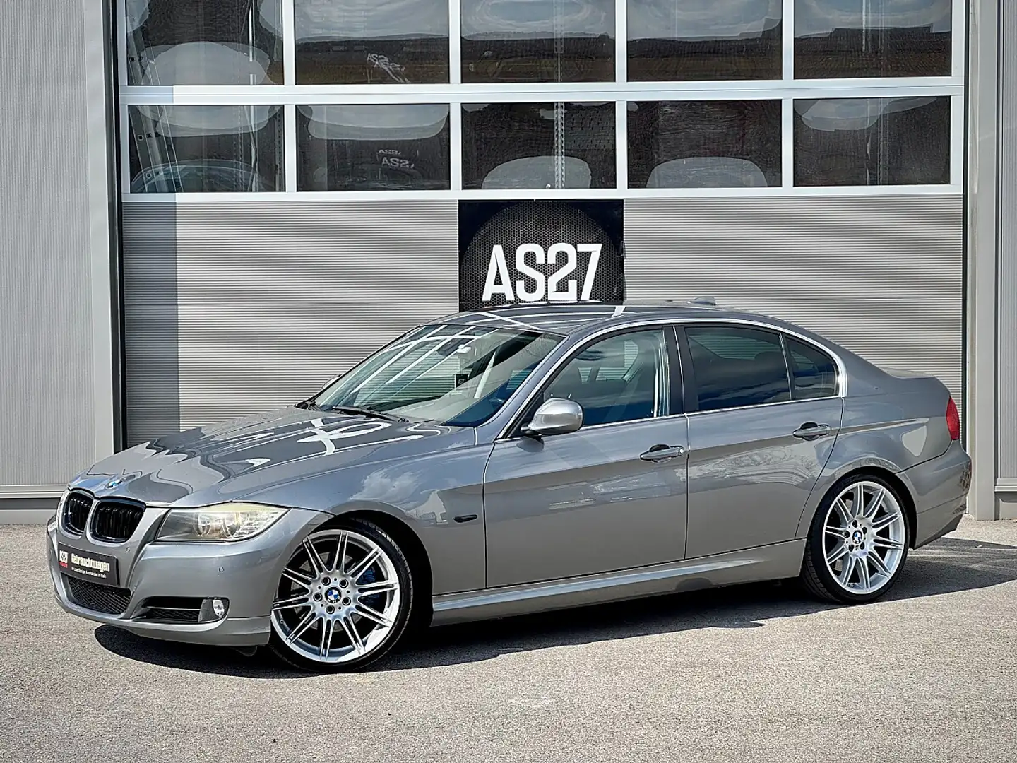 BMW 325 d Limousine e90 M57 Grau - 1