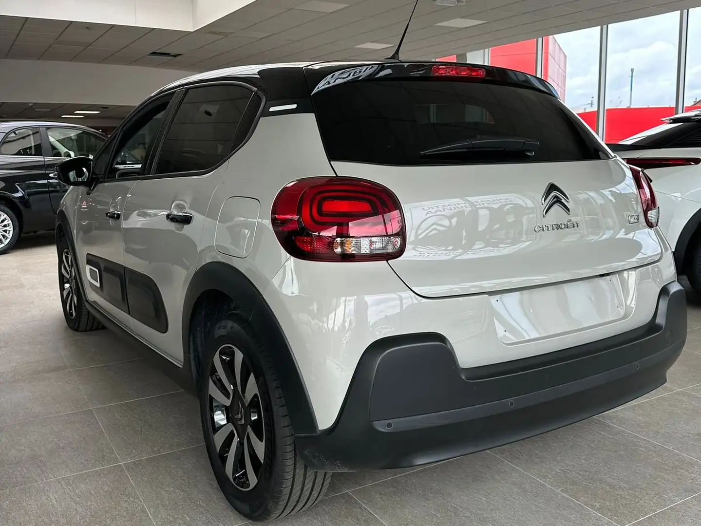 Citroen C3 C3 Pure Tech 110 S Beige - 2