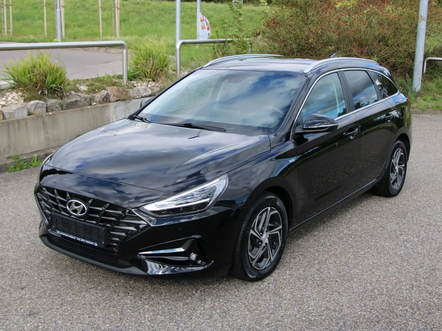 Hyundai i30 i30 Kombi Kombi 1.5 T-GDI 48V-Hybrid Prime Noir - 1