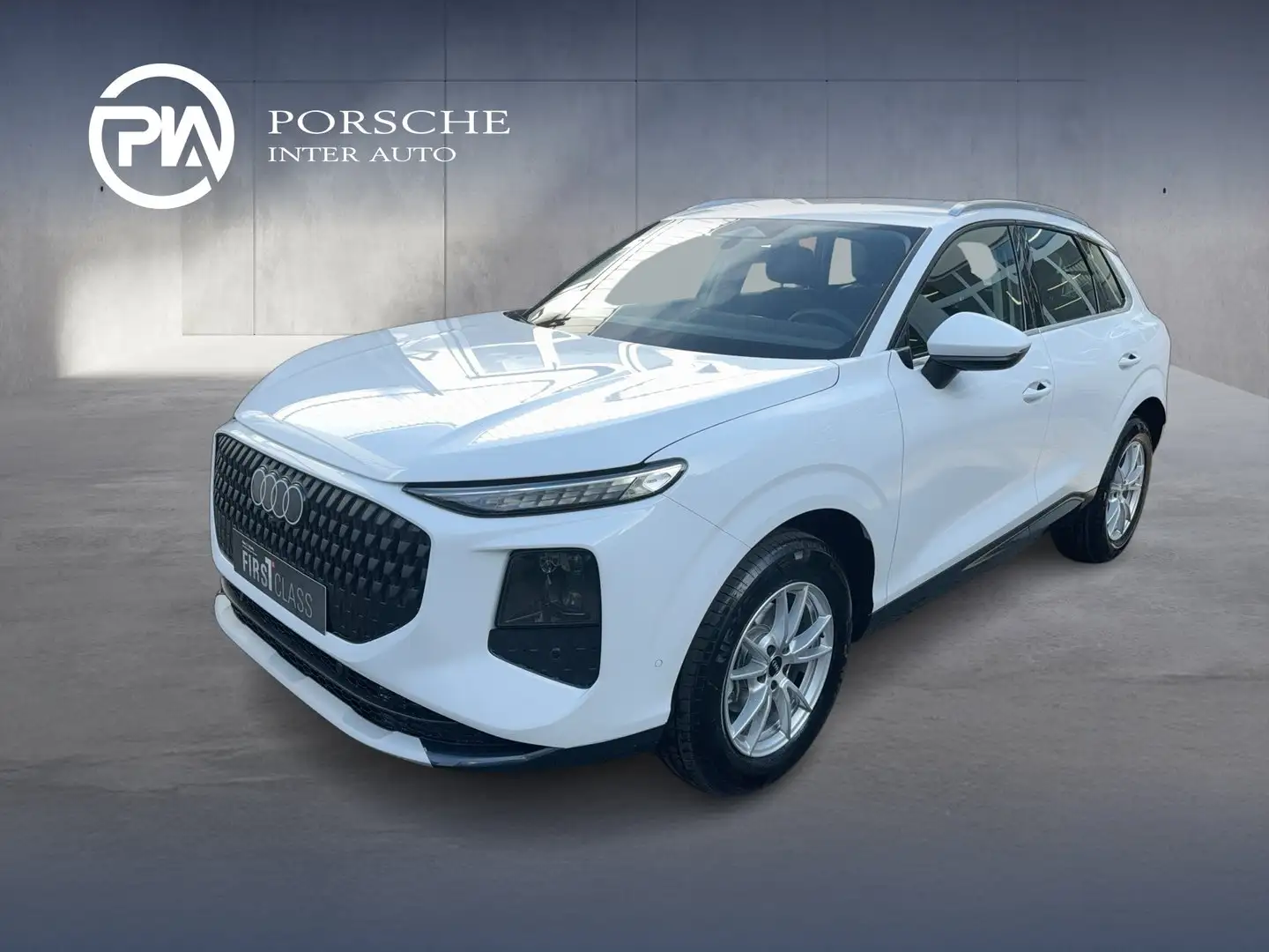 Audi Q3 TFSI 110 kW  intense Weiß - 1