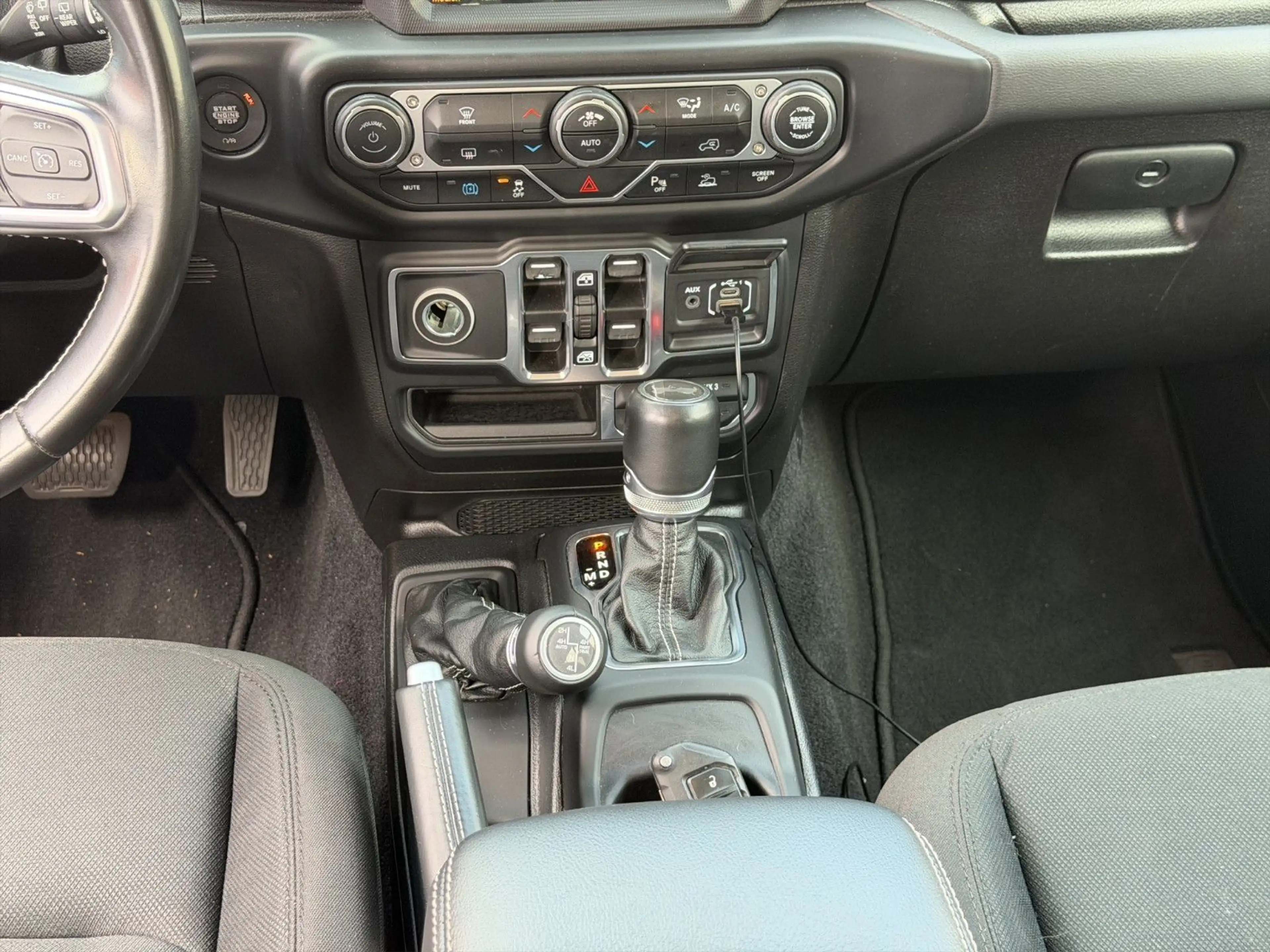 Jeep Wrangler Wrangler Unlimited ACC/Keyless/Ambiente — photo 13