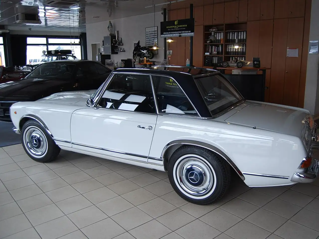Mercedes-Benz SL 230 W113, foto 3