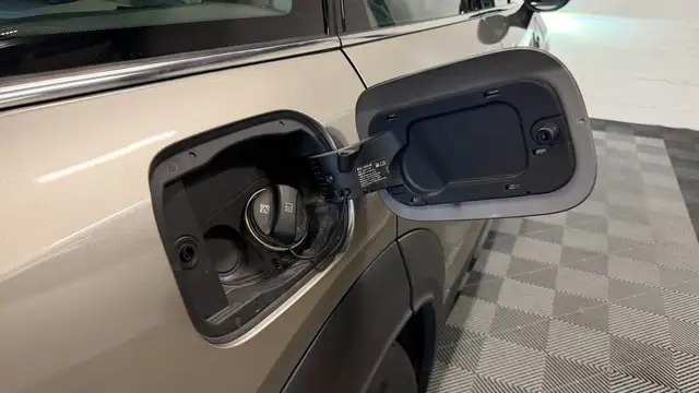 Mini Cooper Se view 13