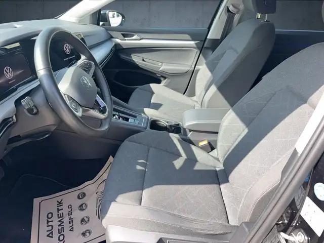 Volkswagen Golf view 9