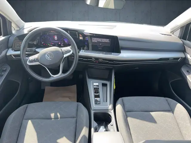 Volkswagen Golf view 11