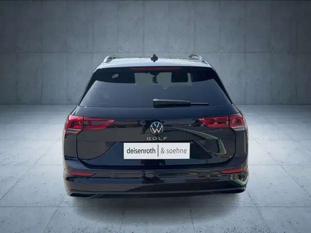 Volkswagen Golf view 4