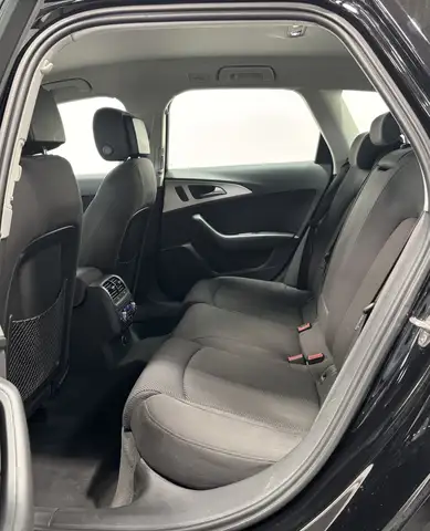 Audi A6 view 13