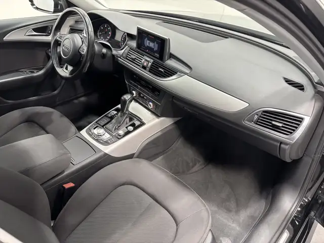 Audi A6 view 8