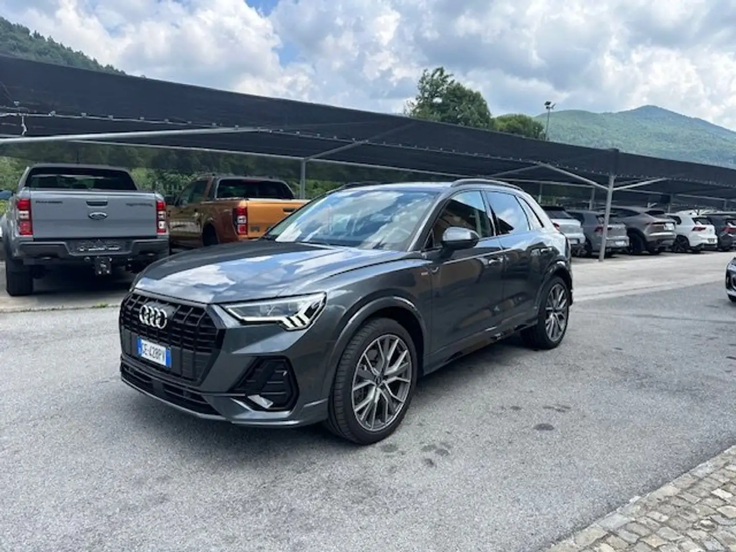Audi Q3 Q3 40 2.0 tdi S line edition quattro 200cv QUATTRO Grigio - 1